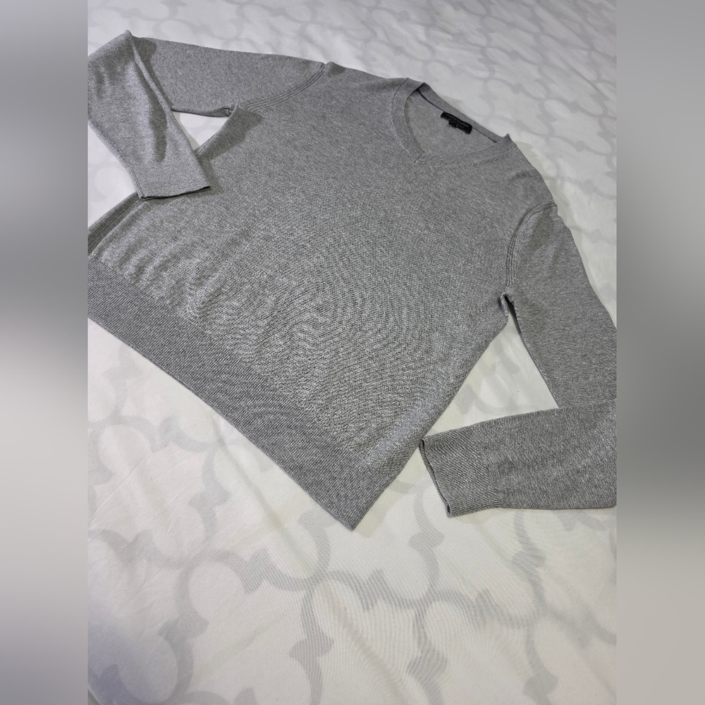 Banana Republic Heather Cotton V Neck Gray Sweater Mens Med - Picture 4 of 9